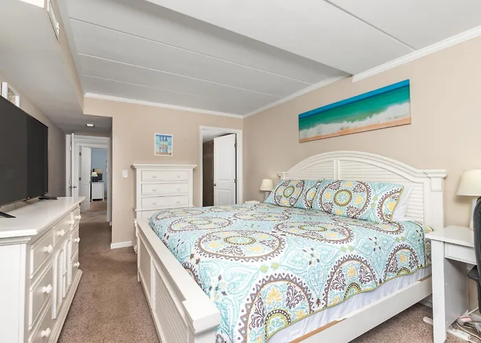 Holiday home Ocean Trail-2 Bedroom Ocean Front Condo! *