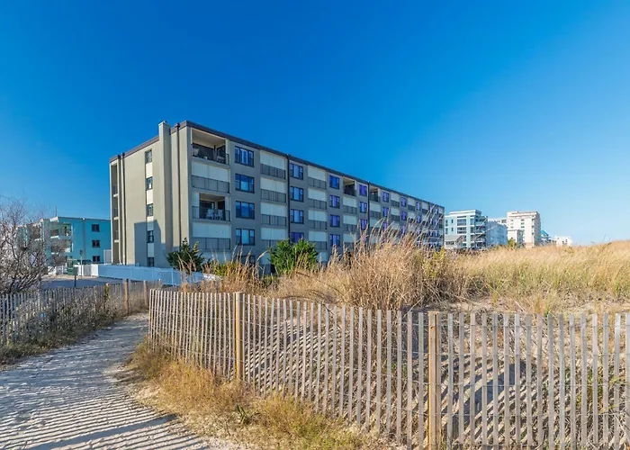 Ocean Trail-2 Bedroom Ocean Front Condo! Holiday home Ocean City